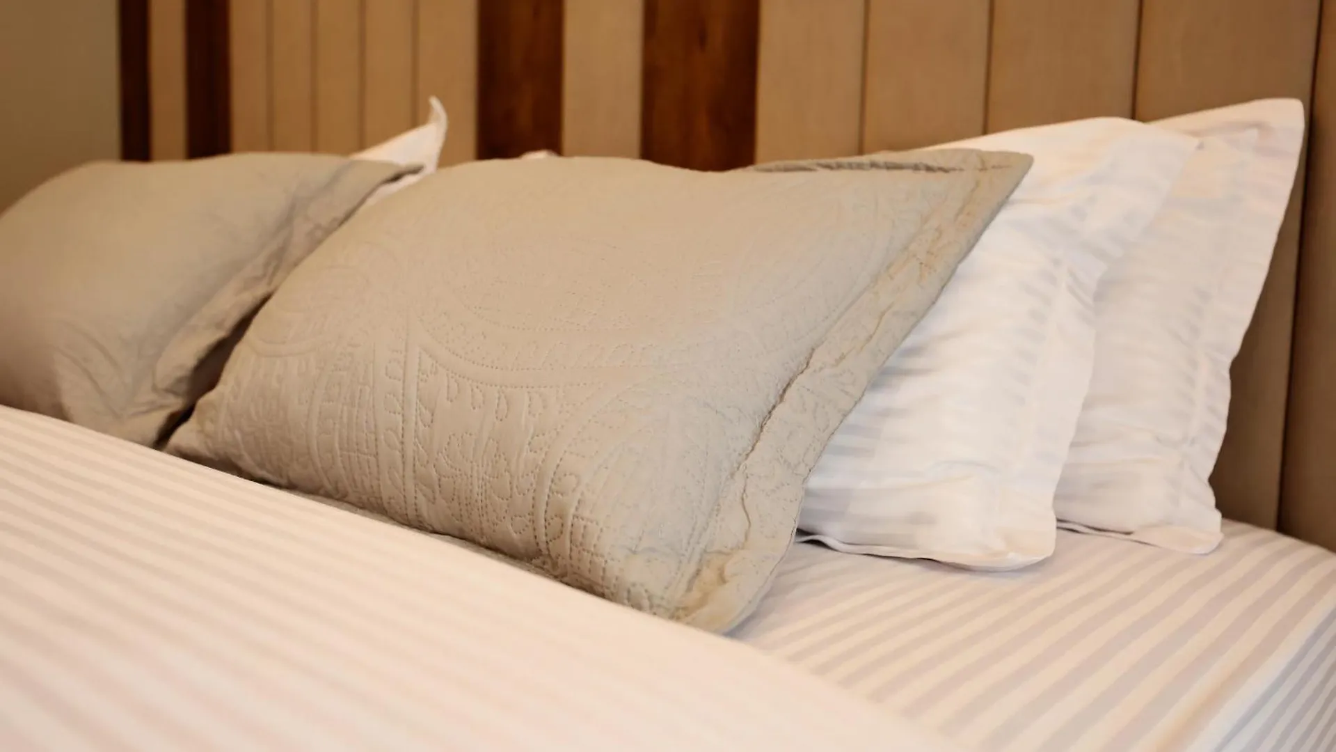 Vila Casablanca - Boutique Hotel & Restaurant Shkoder