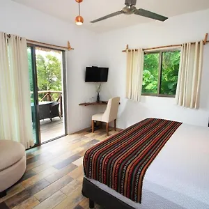 Suites Pancho Villas - Lagoon View Hotel Bacalar